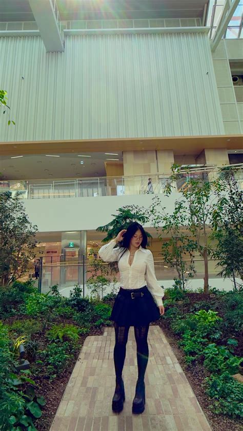 arlene lee | how good is your pause game? 😈😻💦🔥💋👅 dc : @themoanabih | Instagram