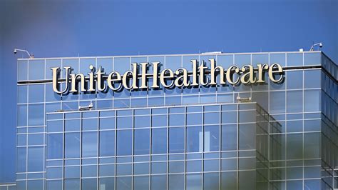 UnitedHealth Group earnings: Full-year profit declines on record revenue