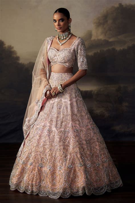 Premium Handcrafted Clothing | Online Fashion Store – Ohaila Khan