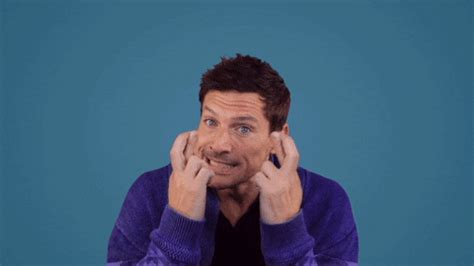 Fingers Crossed Gif - GIFcen