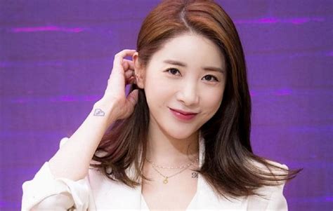 Singer Seo In Young reveals the reason that led to her past breakups ...