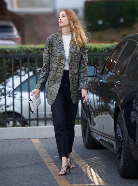 The best Whitney Port feet pictures 🤩