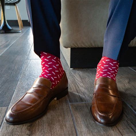The Kellys - A Raspberry Men's Dress Sock with White Sprinkles ...