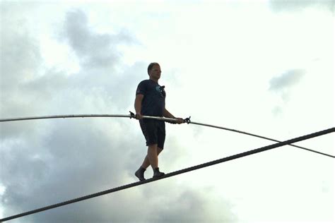 4 Lessons on Staring Down Fear and Taking Risks from Tightrope-Walker ...