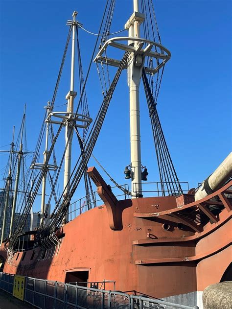 DOCKERS INN (London) - Inn Reviews, Photos, Rate Comparison - Tripadvisor