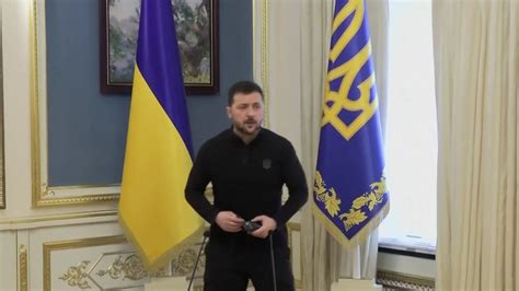 Zelenskyy suggests Trump fly to Ukraine to help 'end the war'
