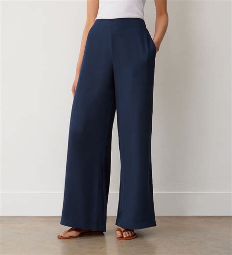 Nat Navy Wide Leg Trousers – Finery London