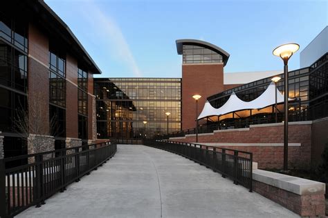 Henry Ford West Bloomfield Hospital by Acoustics By Design - Architizer
