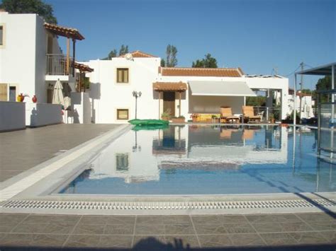 PARISIS VILLAS (Skiathos/Troulos) - Villa Reviews, Photos, Rate ...