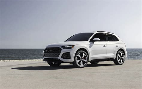 2025 Q5 PHEV returns, remains Audi’s lone plug-in hybrid – Autosopedia