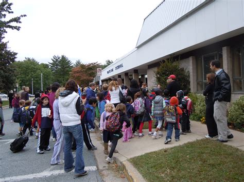 PHOTOS: Students Ditch The Cars on Walk to School Day | Potomac, MD Patch