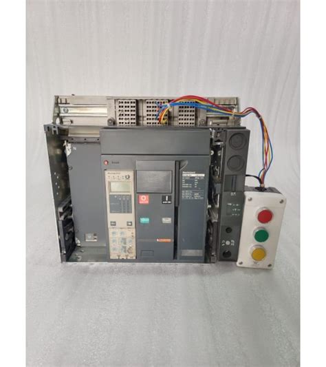 Air Circuit Breaker (ACB) | Irfan Electricals