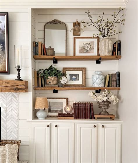 Traditional Living Room Shelving Ideas