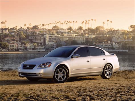 Nissan Altima (2004) - pictures, information & specs
