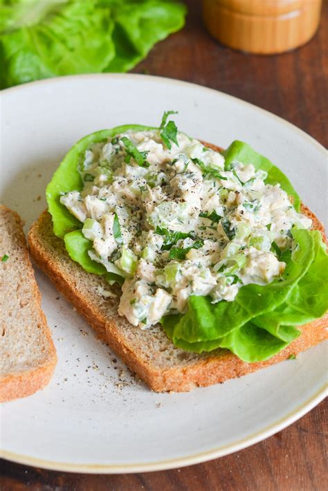 A Really Good Tuna Salad Recipe (Classic & Flavorful!)