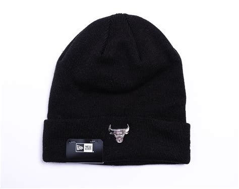 Kulich New Era NBA Metallic Badge Cuff Beanie Chicago Bulls Black ...