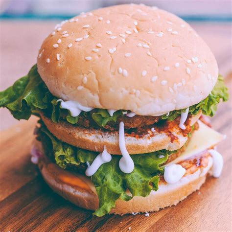 Discover Big Belly Burger Products, Reviews & Information | LBB