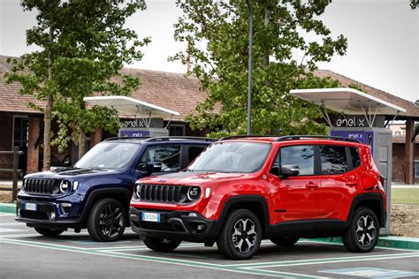 2021 Jeep Renegade 4xe Plug-In Hybrid Price Announced in the UK, It’s Not Cheap - autoevolution