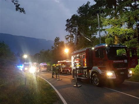 Schwerer Verkehrsunfall im Überetsch - UnserTirol24