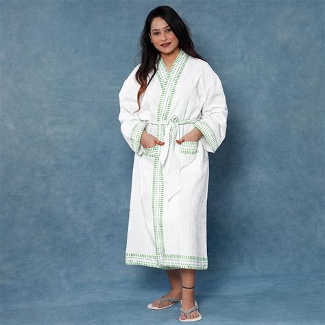 Sanganeri Block Printed Waffle Weave Handwoven Bath Robe