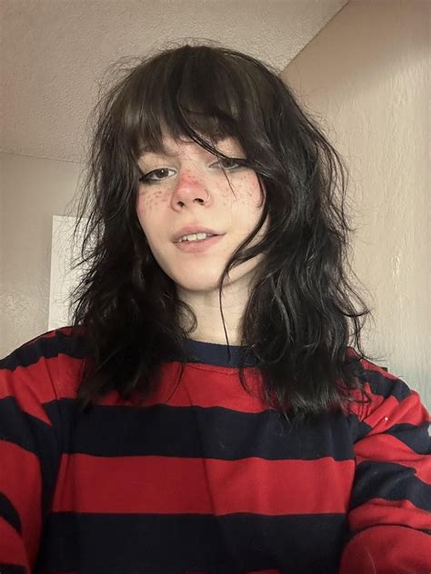i got my hair cut ! : r/femboy