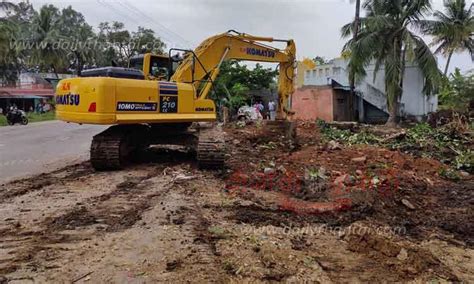 Encroachment clearance work for construction of flyover across Ponnai ...