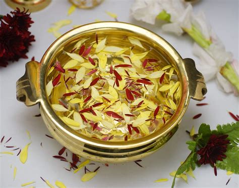 Brass Urli Flower Bowl for Pooja Decoration – PujaNpujari
