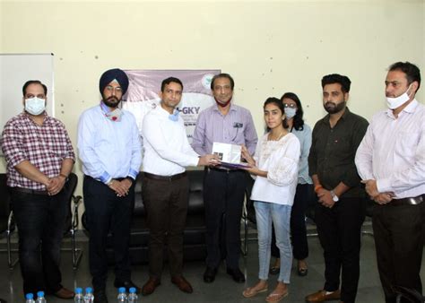 DC Ghanshyam Thori pays visit at DDU-GKY Center at CT Maqsudan – CT ...
