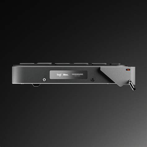 Logitech 的图像结果