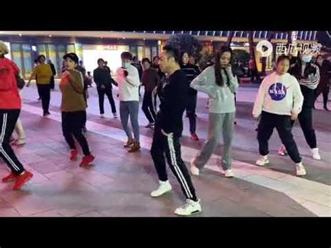 中国广场舞网红舞《把酒倒满》，让更多的人一起参与进来！