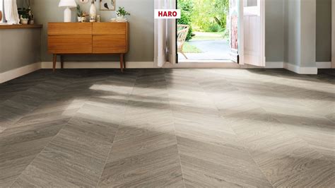 545182 - HARO Laminate Floor TRITTY 200 Aqua Chevron 4VM Oak Grey ...