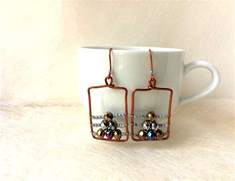 Wire Wrapped Earrings Tutorial - Beaded Frames * Moms and Crafters