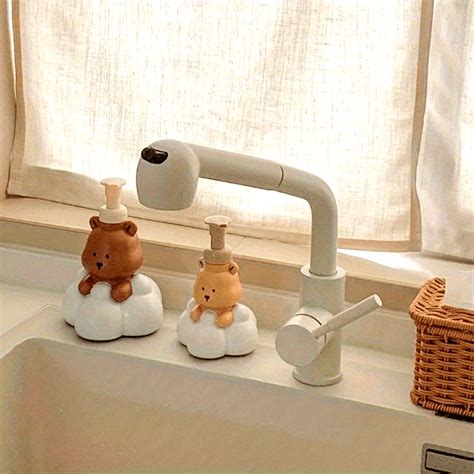 Cute Cartoon Bear Hand Sanitizer Dispenser – Foam Pump Bottle – bshopy.in