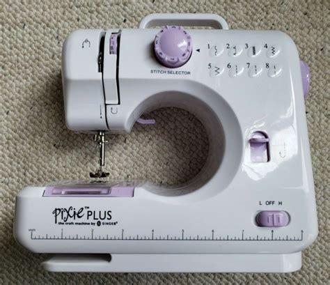 Singer Pixie Plus Sewing Machine 的图像结果