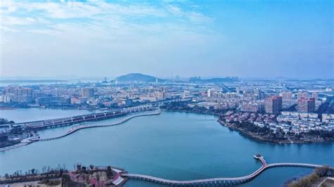 芜湖经开区举行助企发展专题座谈会 集中签约20个项目 - 安徽产业网
