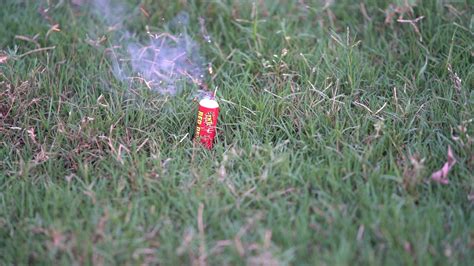 Red Devil Super Firework 的图像结果