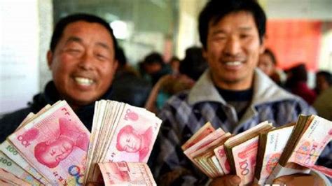 坐标北京，市政府正处级，一年税后到手全部工资收入大约有22万到25万-度小视
