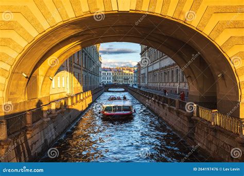 One of the Canals in Saint-Petersburg Editorial Photo - Image of river ...