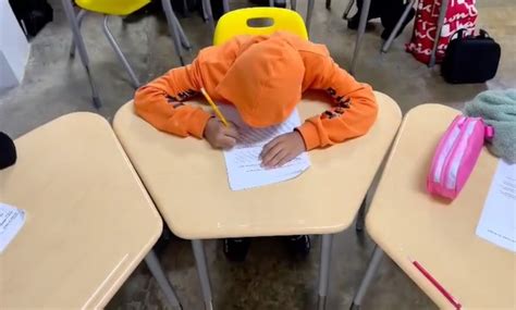 Educación sacará los pupitres del salón de clases - Primera Hora