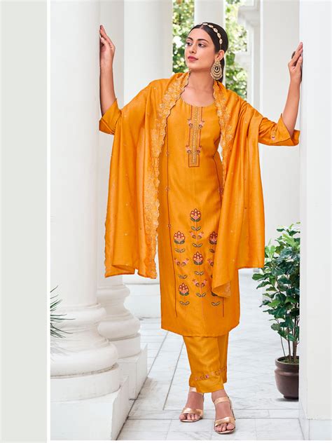 Veda Women Kurta and Trouser Duppata Set Silk Blend – VredeVogelStore