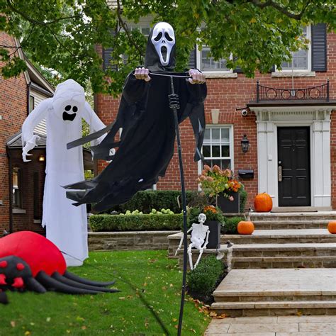 Scary Outdoor Halloween Decorations
