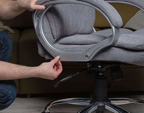 How to Fix Computer Chair 的图像结果