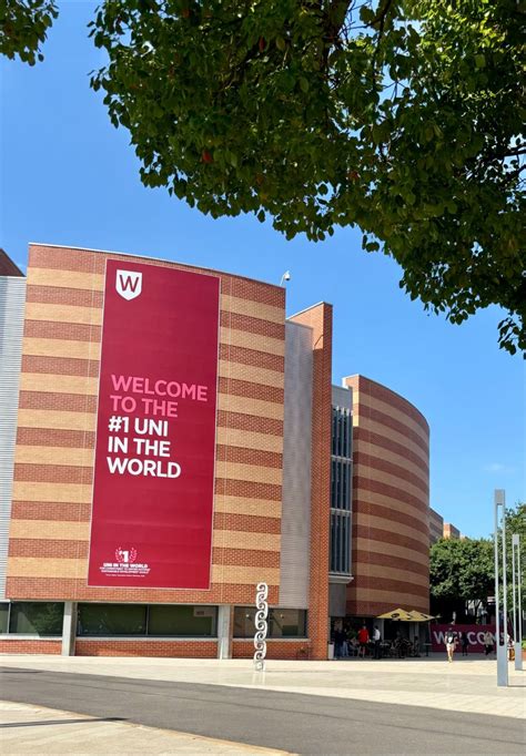 Samantha Franks-Lloyd on LinkedIn: As I reflect, it is crazy to think that 5 years ago, I was ...