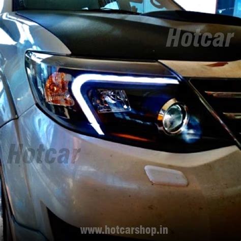Toyota Fortuner (2012 to 2015) Projector Headlights