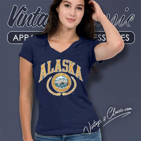 Vintage University Of Alaska Anchorage Logo Shirt - Vintagenclassic Tee