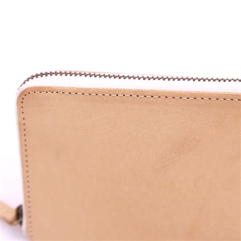 世界からレザーロスをなくす本革長財布 【ctan】