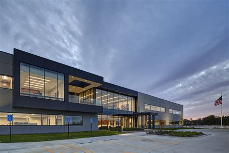 The Waldinger Corporation Corporate Headquarters - Weitz