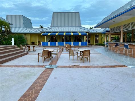 ROYAL ISLANDER HOTEL (Freeport, Bahamas - Grand Bahama Island) - Hotel ...