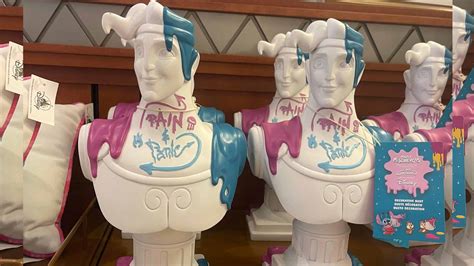 Pain & Panic Attacked This Hercules Madly Mischievous Bust by Lewis Whitman! | Chip and Company