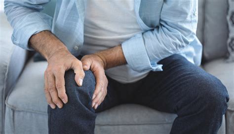 5 Mistakes That are Making Your Knee Pain Worse - lifeberrys.com